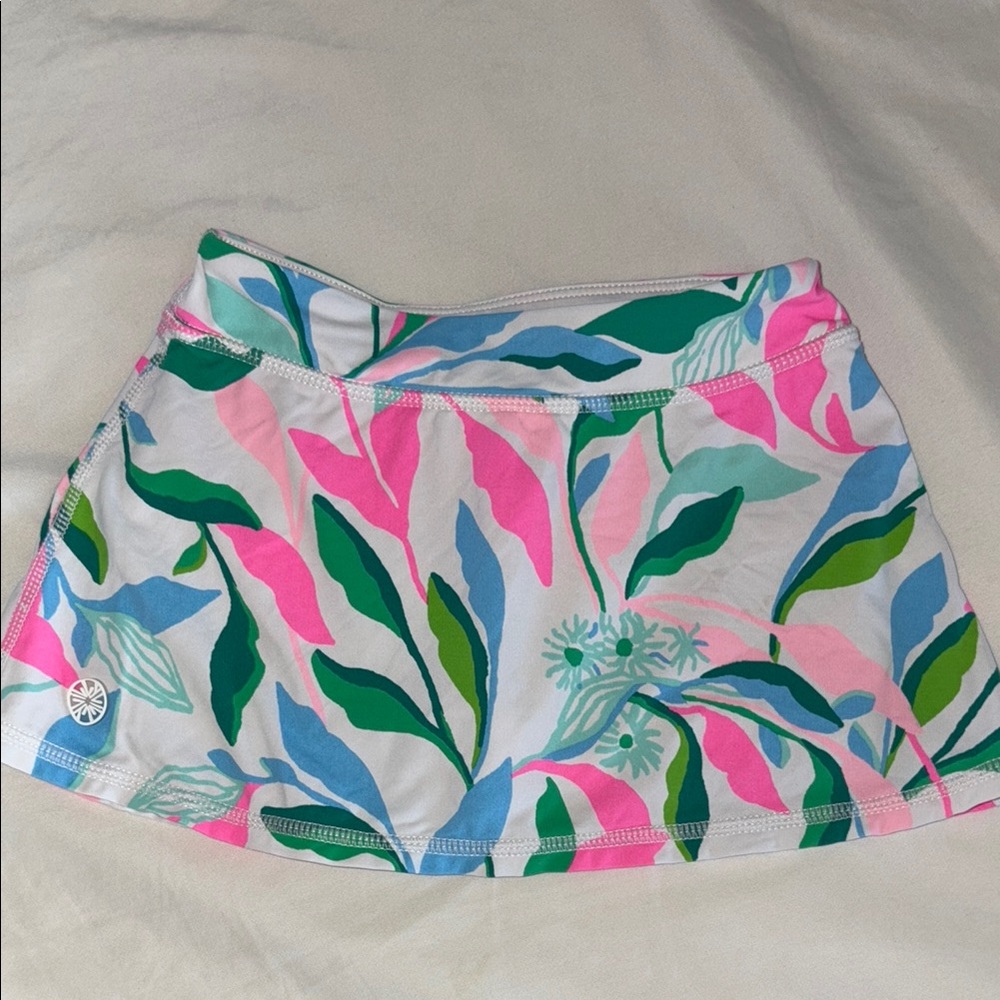 Lilly Pulitzer Luxletic skirt with shorts size 2/3